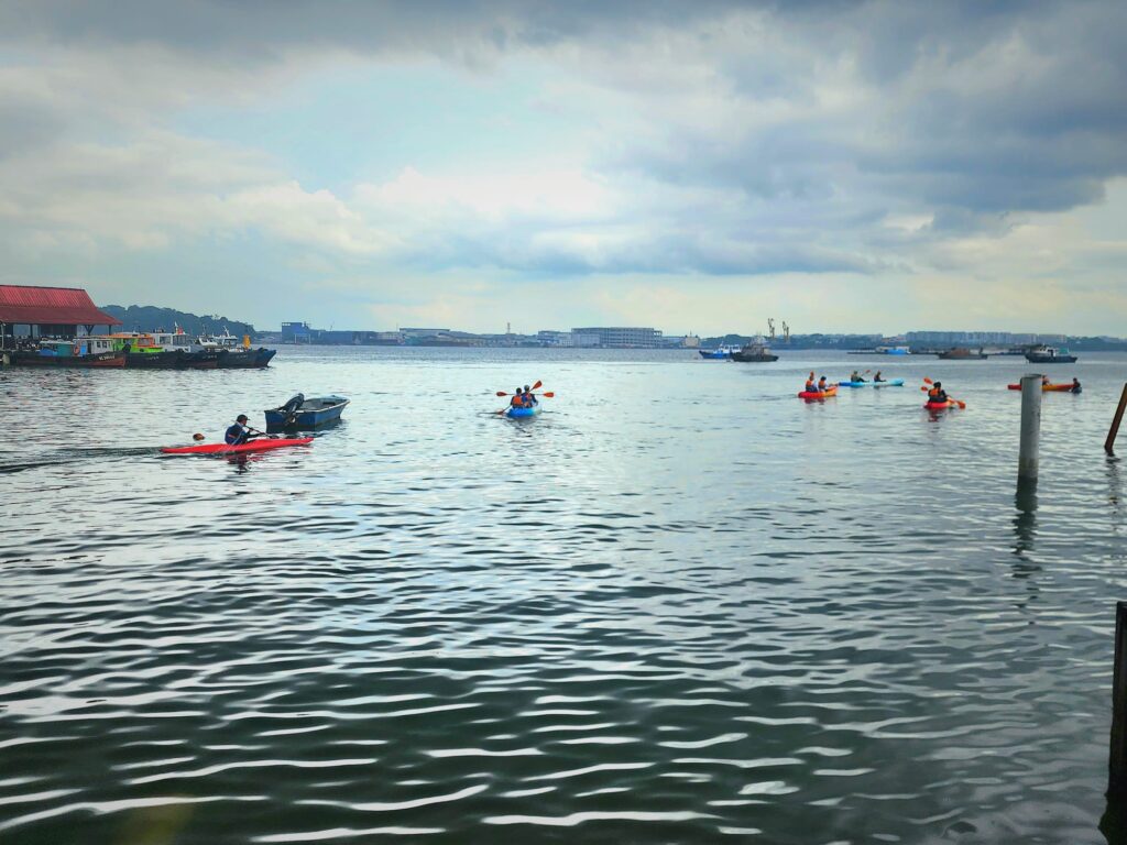 changi beach kayaking singapore